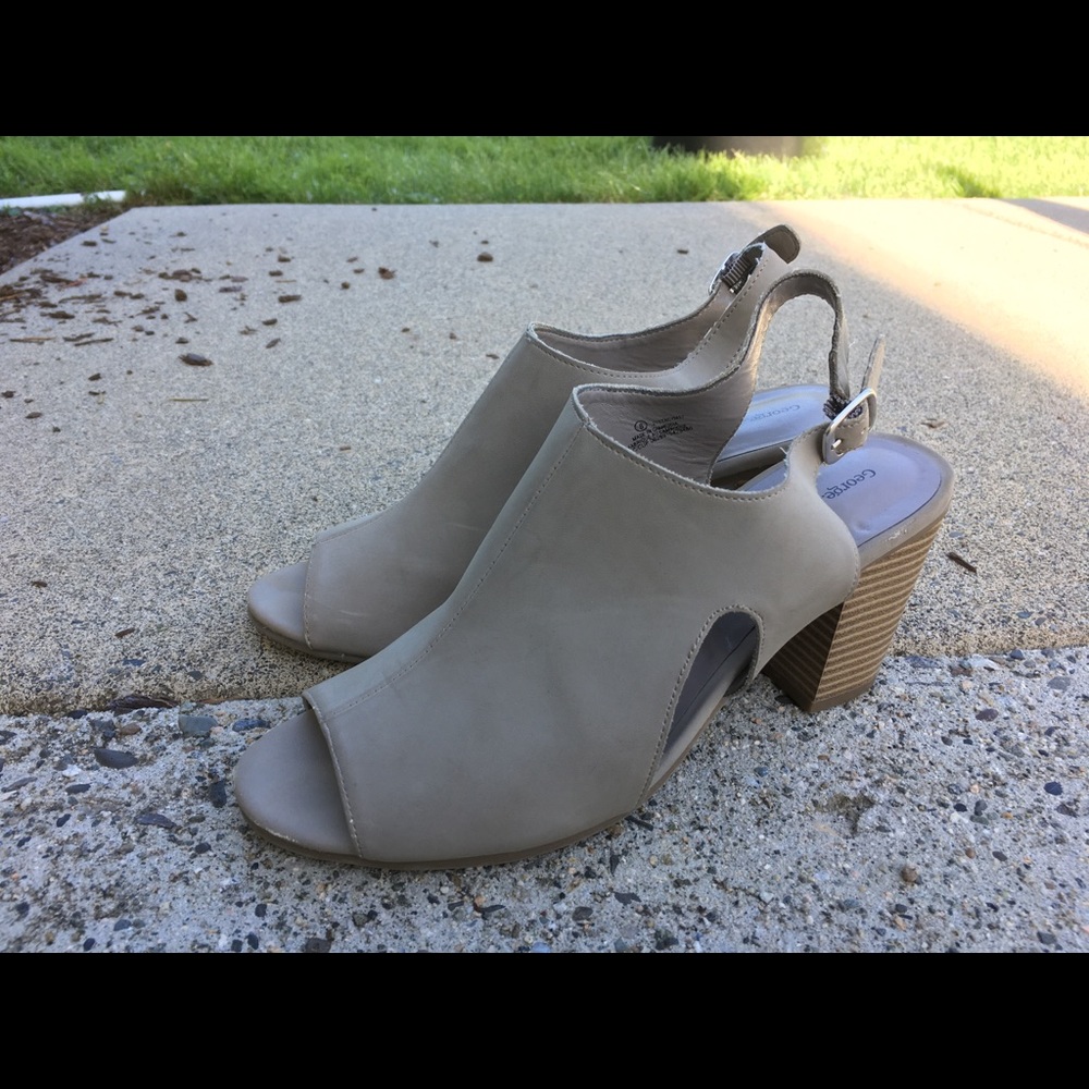 George heels - Size 8 - Picture 1 of 2